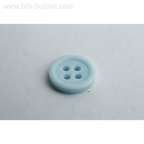 Element edge magnetic buttons for sweaters